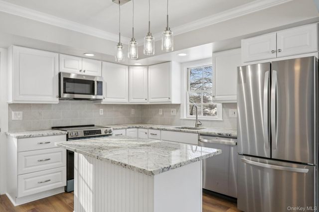 95 Smithtown Road, Fishkill, NY 12524