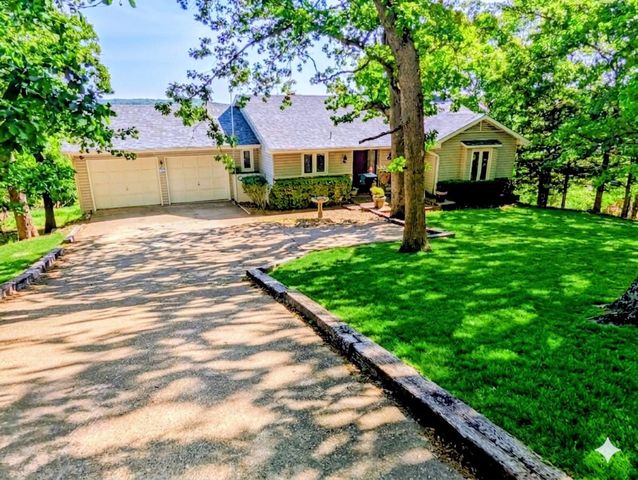 46 Acoma Drive, Branson West, MO 65737