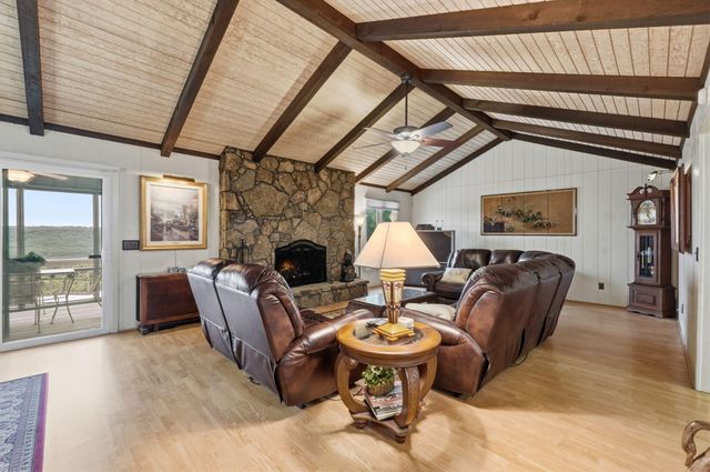46 Acoma Drive, Branson West, MO 65737