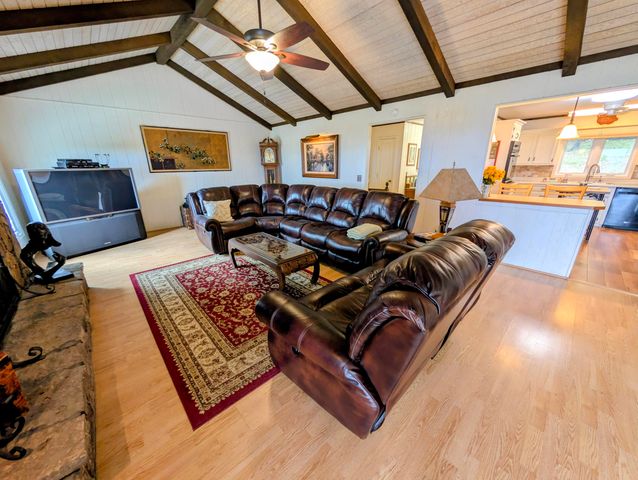 46 Acoma Drive, Branson West, MO 65737