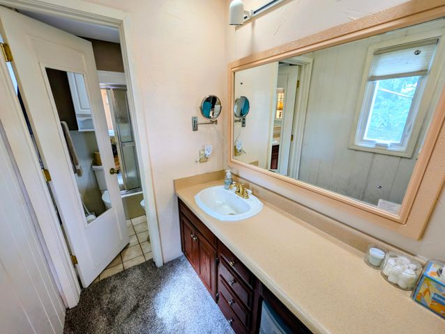 46 Acoma Drive, Branson West, MO 65737