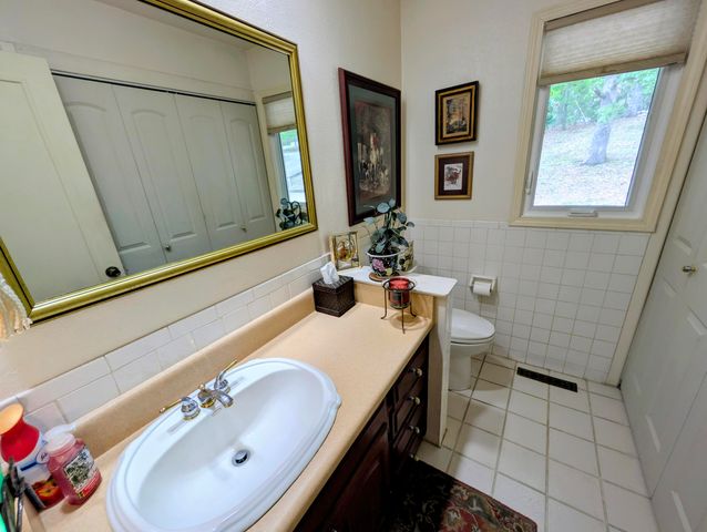 46 Acoma Drive, Branson West, MO 65737