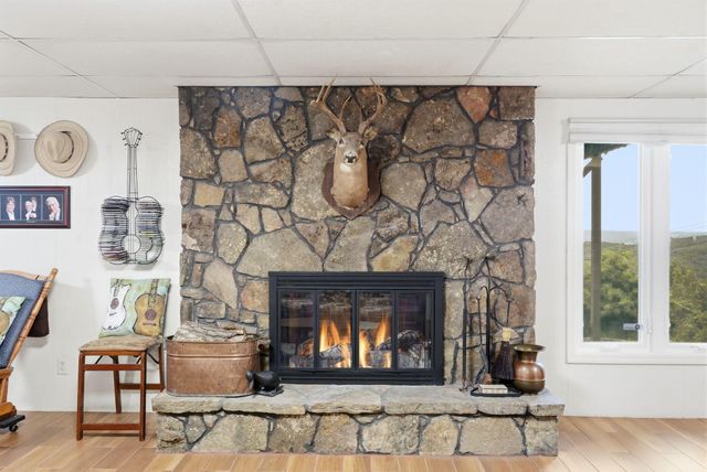 46 Acoma Drive, Branson West, MO 65737