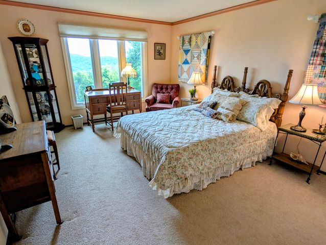 46 Acoma Drive, Branson West, MO 65737