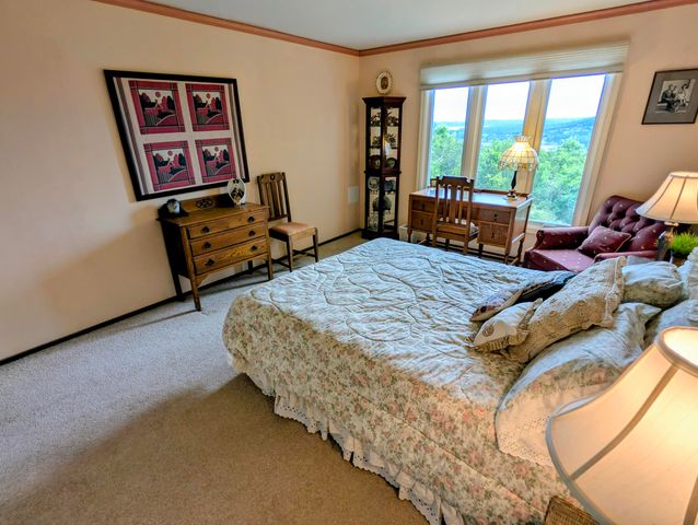 46 Acoma Drive, Branson West, MO 65737