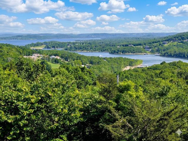 46 Acoma Drive, Branson West, MO 65737