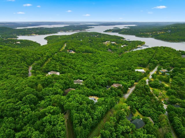 46 Acoma Drive, Branson West, MO 65737