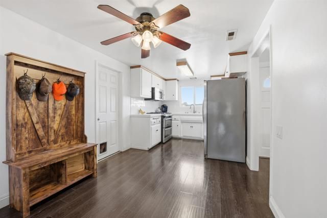 421 Hillcrest Lane, Fallbrook, CA 92028