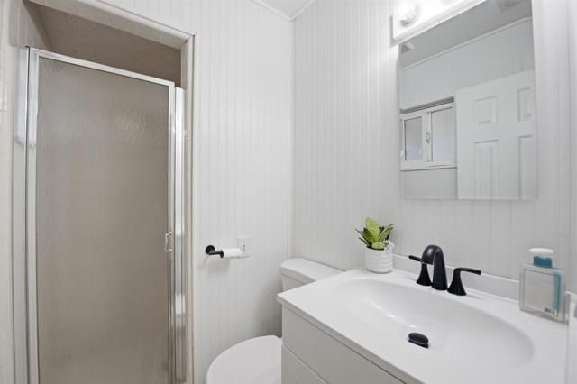 421 Hillcrest Lane, Fallbrook, CA 92028