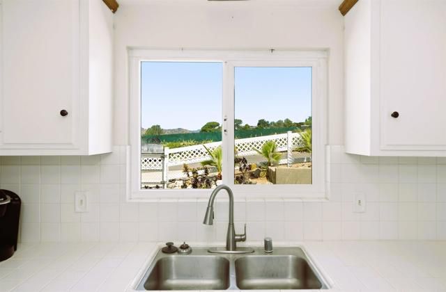 421 Hillcrest Lane, Fallbrook, CA 92028