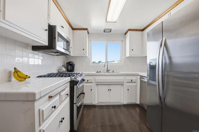 421 Hillcrest Lane, Fallbrook, CA 92028