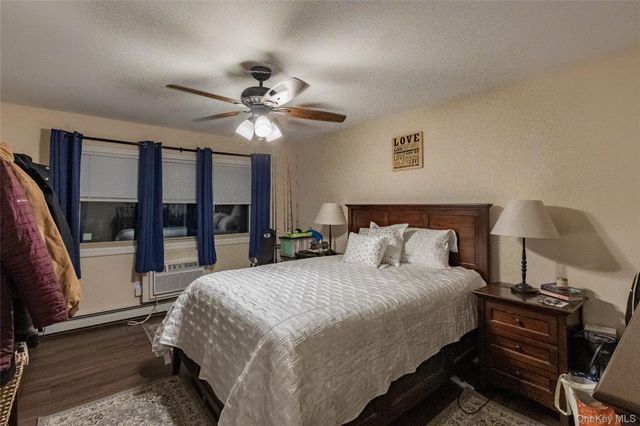 2449 F Union Boulevard 9B, Islip, NY 11751