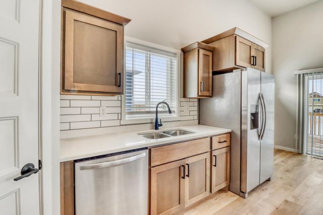 7345 27th Street S, Fargo, ND 58104