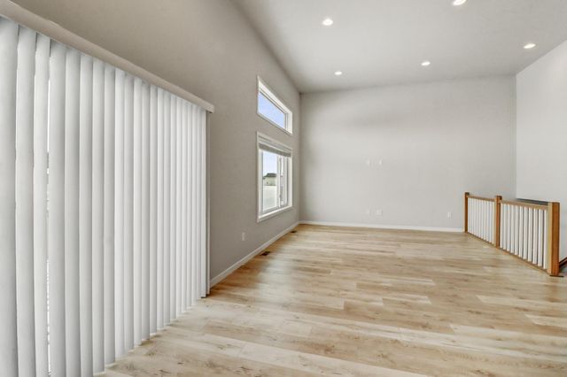 7345 27th Street S, Fargo, ND 58104