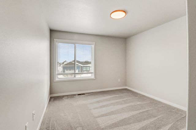 7345 27th Street S, Fargo, ND 58104