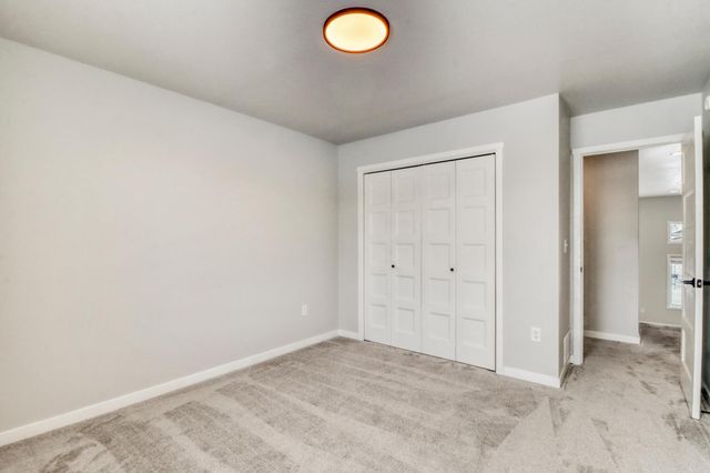 7345 27th Street S, Fargo, ND 58104