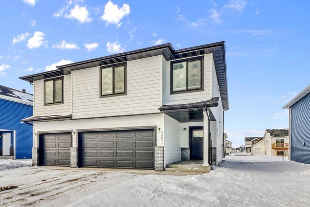 7345 27th Street S, Fargo, ND 58104