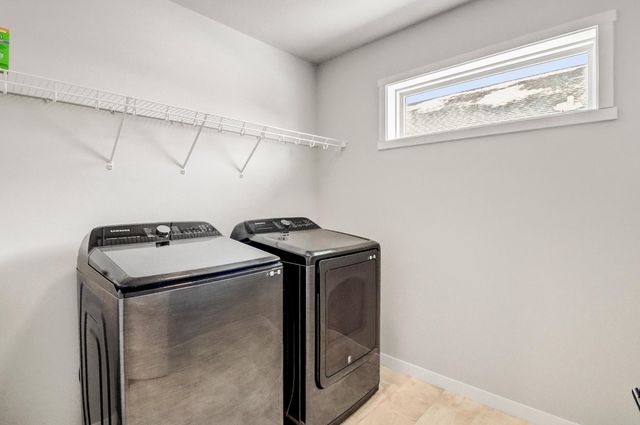 7345 27th Street S, Fargo, ND 58104