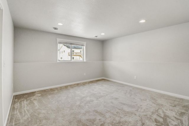 7345 27th Street S, Fargo, ND 58104