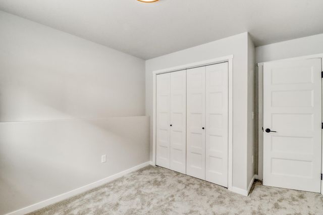 7345 27th Street S, Fargo, ND 58104