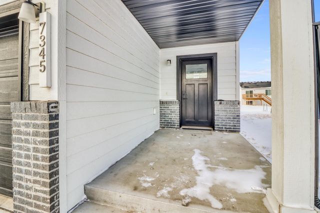 7345 27th Street S, Fargo, ND 58104