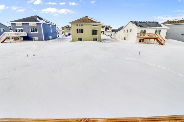 7345 27th Street S, Fargo, ND 58104