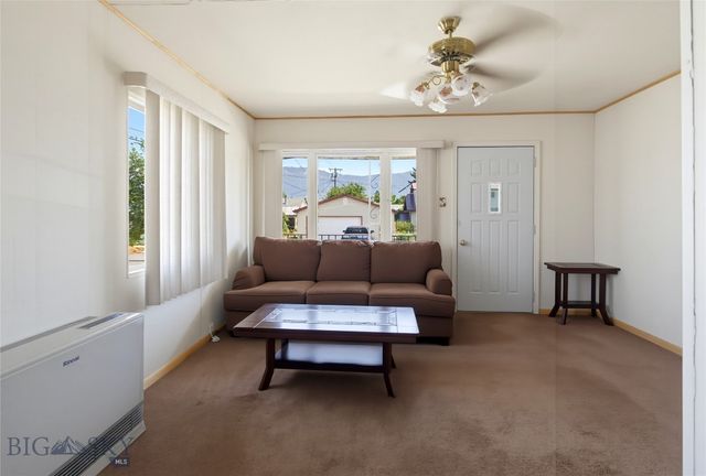 2327 Garrison Avenue, Butte, MT 59701