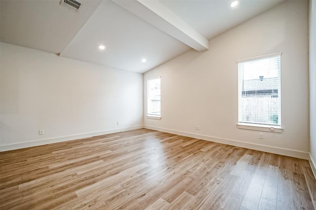 2523 Appian Way B, Roman Forest, TX 77357