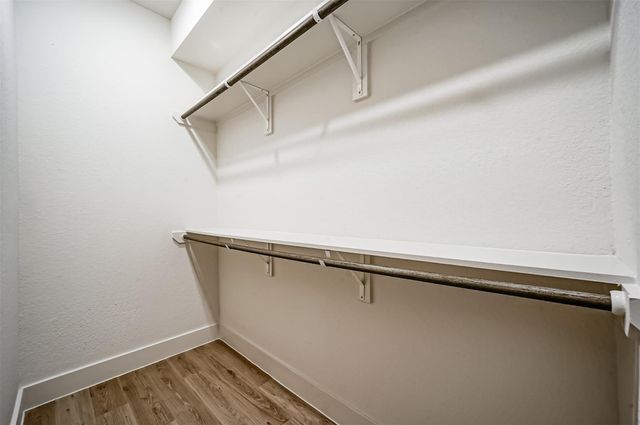 2523 Appian Way B, Roman Forest, TX 77357