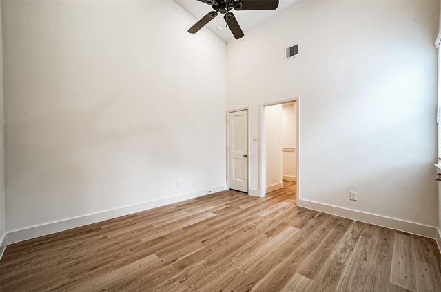 2523 Appian Way B, Roman Forest, TX 77357