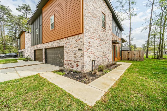2523 Appian Way B, Roman Forest, TX 77357