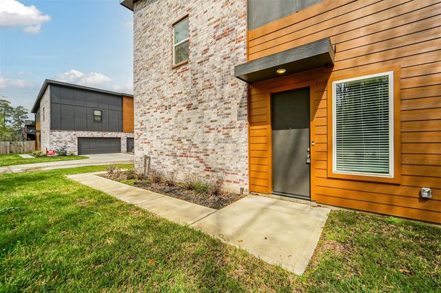2523 Appian Way B, Roman Forest, TX 77357