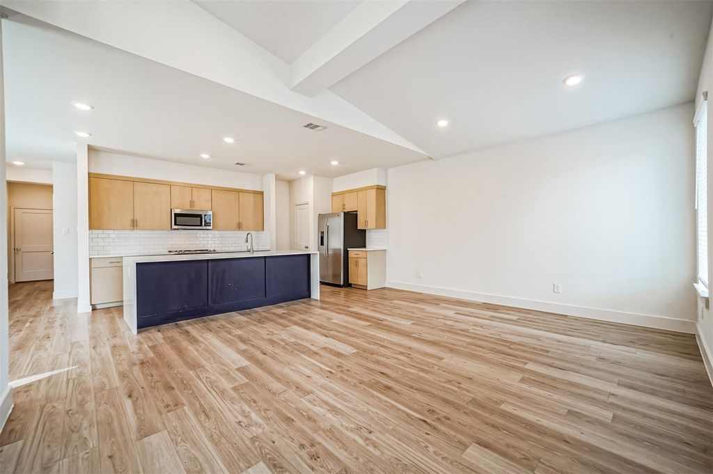 2523 Appian Way B, Roman Forest, TX 77357