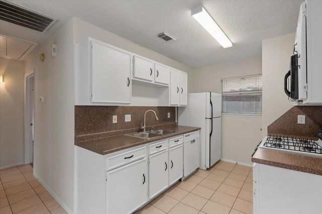 4318 Daisy Meadow Drive, Katy, TX 77449