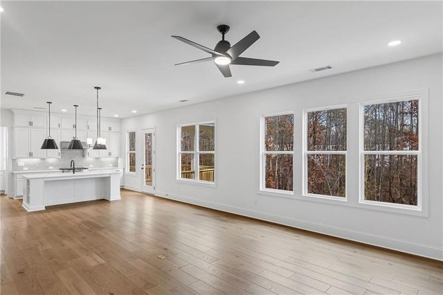 717 Keystone Drive, Woodstock, GA 30188