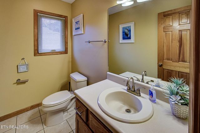 110 Little Deer Path Lane, Lafollette, TN 37766