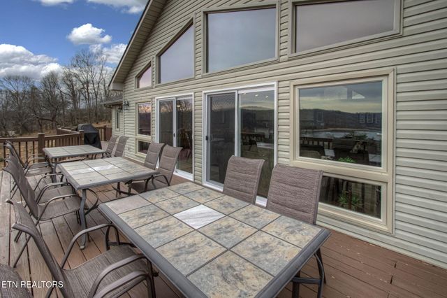 110 Little Deer Path Lane, Lafollette, TN 37766