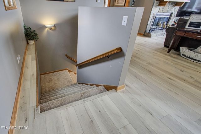 110 Little Deer Path Lane, Lafollette, TN 37766