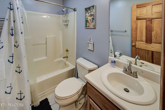 110 Little Deer Path Lane, Lafollette, TN 37766