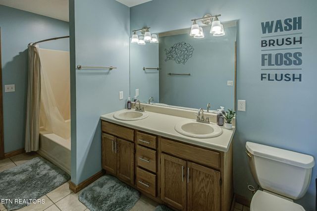 110 Little Deer Path Lane, Lafollette, TN 37766