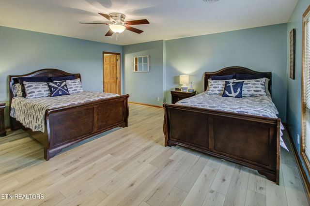 110 Little Deer Path Lane, Lafollette, TN 37766