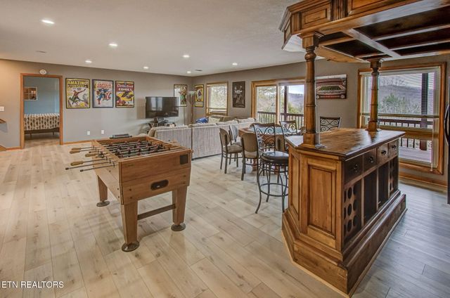 110 Little Deer Path Lane, Lafollette, TN 37766