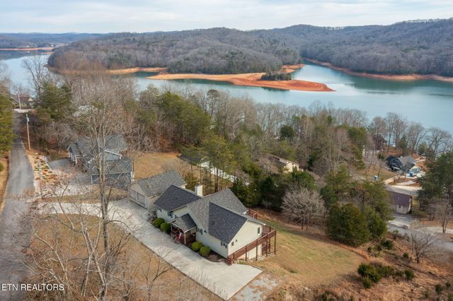 110 Little Deer Path Lane, Lafollette, TN 37766
