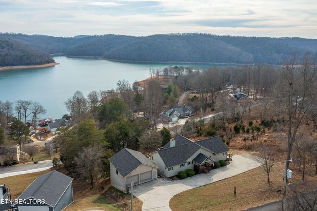 110 Little Deer Path Lane, Lafollette, TN 37766