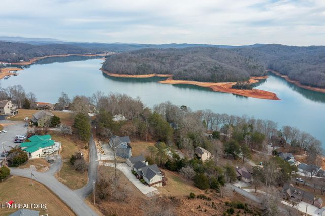 110 Little Deer Path Lane, Lafollette, TN 37766
