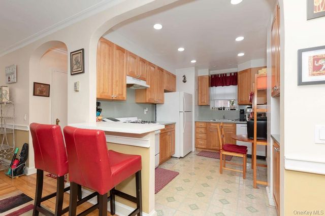 1328 Midland Avenue 1A, Bronxville, NY 10708