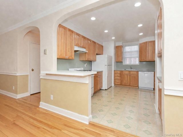 1328 Midland Avenue 1A, Bronxville, NY 10708