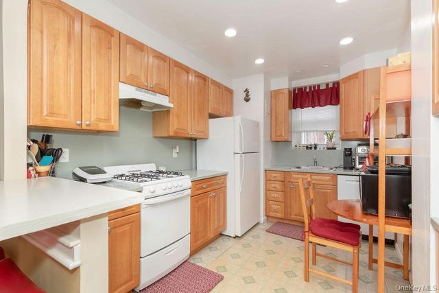 1328 Midland Avenue 1A, Bronxville, NY 10708