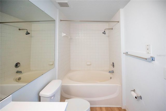 5554 METROWEST BOULEVARD 4-211, Orlando, FL 32811