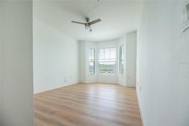 5554 METROWEST BOULEVARD 4-211, Orlando, FL 32811